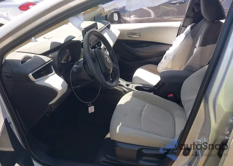 2021 Toyota Corolla L z USA, uszkodzony, nr VIN 5YFDPMAE4MP168184